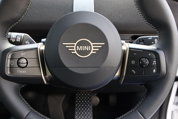 2026 MINI Aceman J05 SE Favoured Hatch