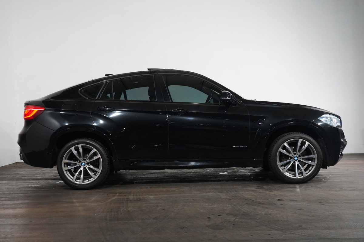 2016 BMW X6 Xdrive30d Coupe Image 4