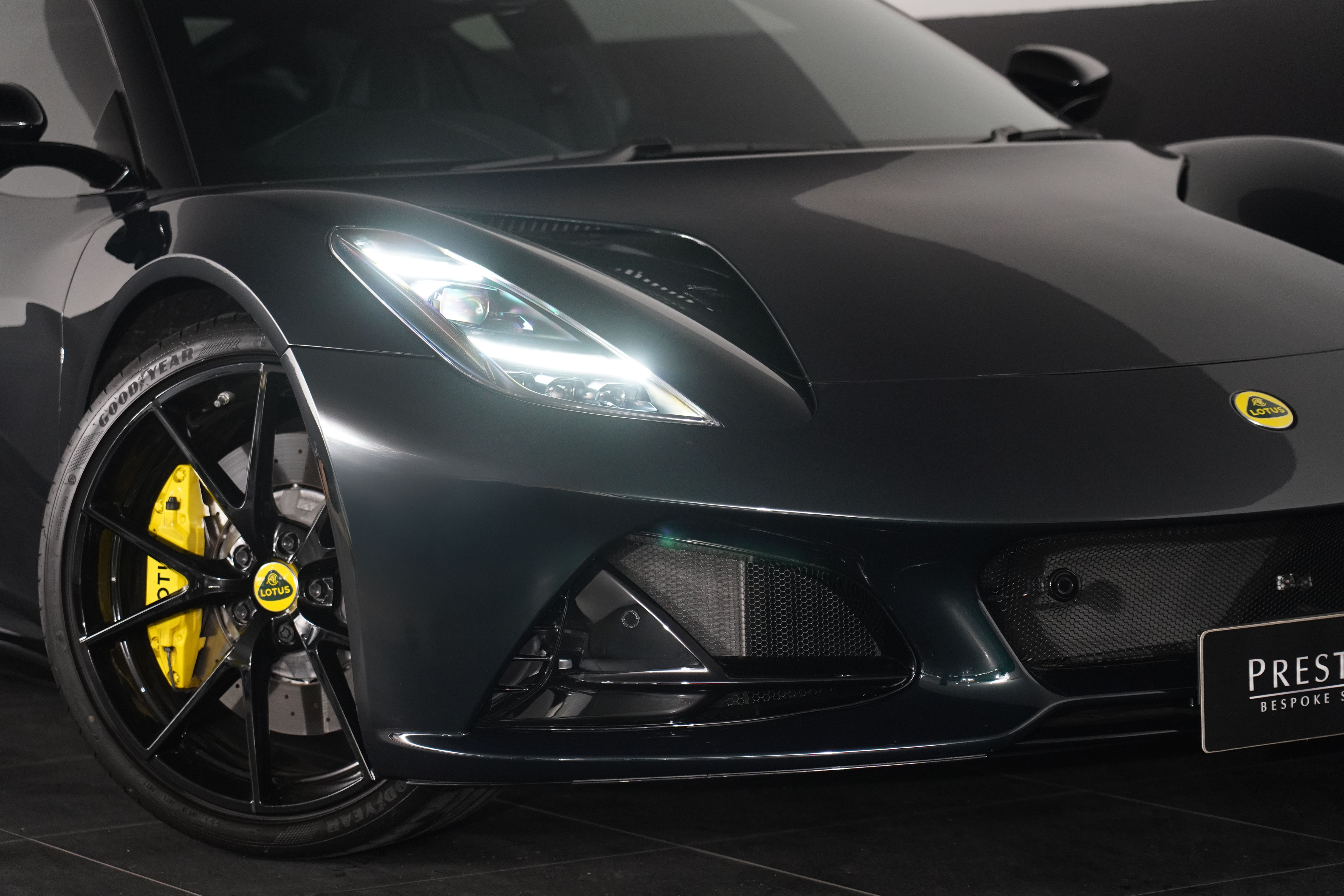 2023 Lotus Emira 1st Edition Coupe Image 14