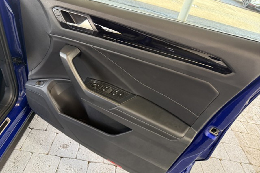 2025 Volkswagen T-Roc D11 140TSI R-Line SUV Image 18