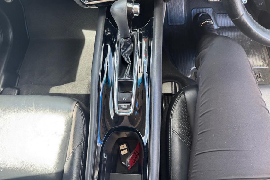 2015 Honda HR-V VTi-L SUV Image 15