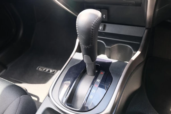 2015 MY16 Honda City GM VTi-L Sedan Image 16