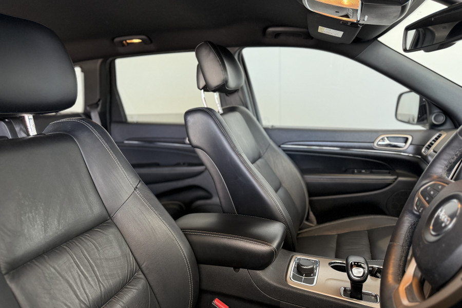 2015 Jeep Grand Cherokee WK Limited SUV Image 13