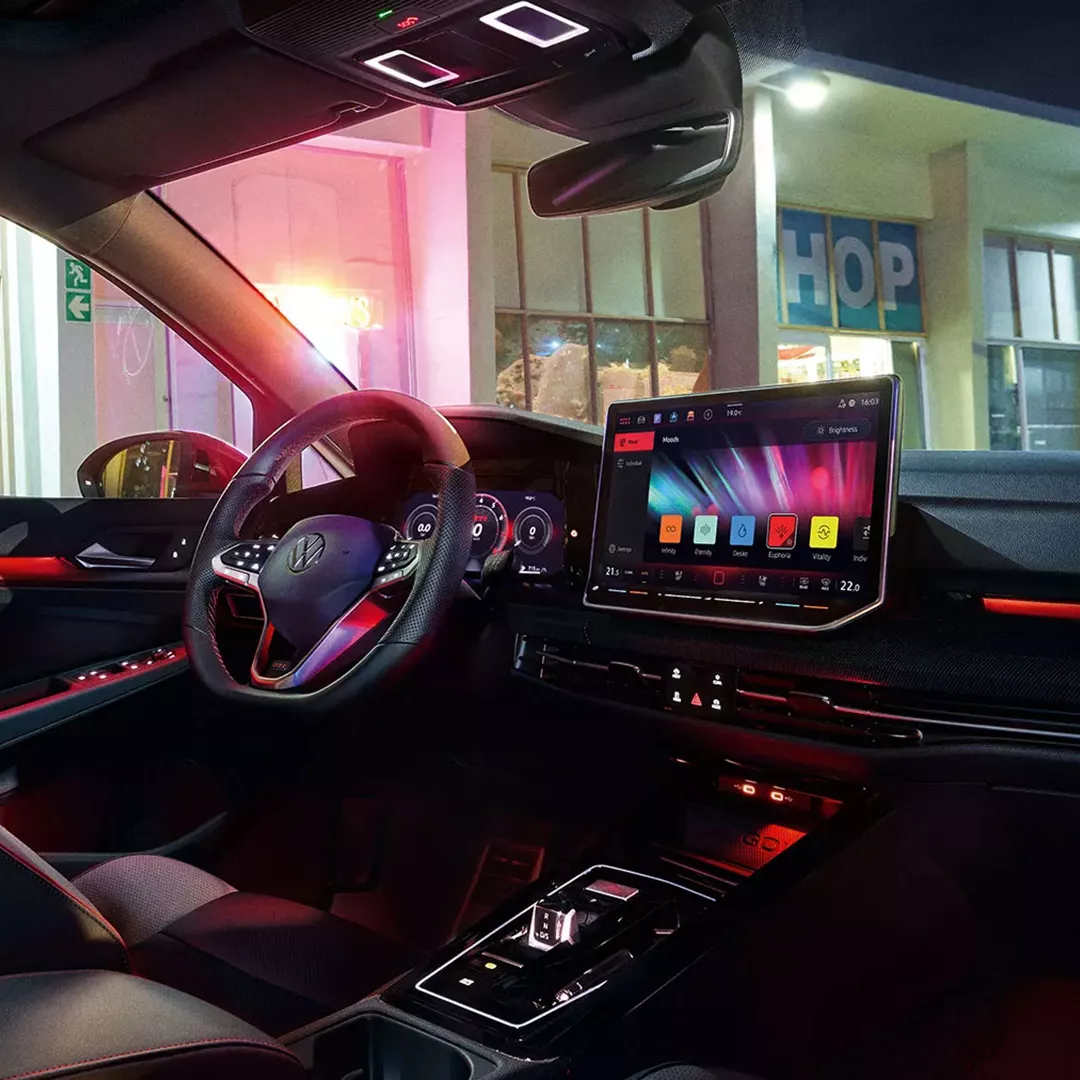 More than memorable Sporty interior Image