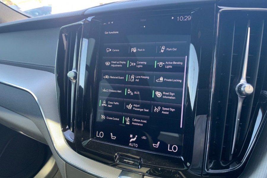 2020 Volvo XC60 UZ T6 R-Design Suv Image 14