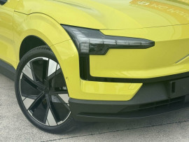 2023 MY24 Volvo EX30  Single Motor Extended Range Ultra SUV image 5
