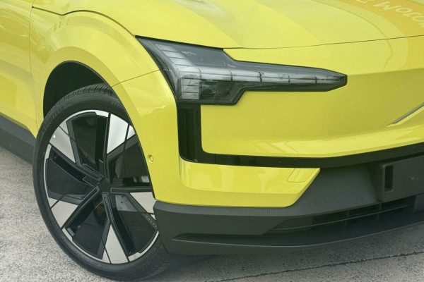 2023 MY24 Volvo EX30  Single Motor Extended Range Ultra SUV Image 5