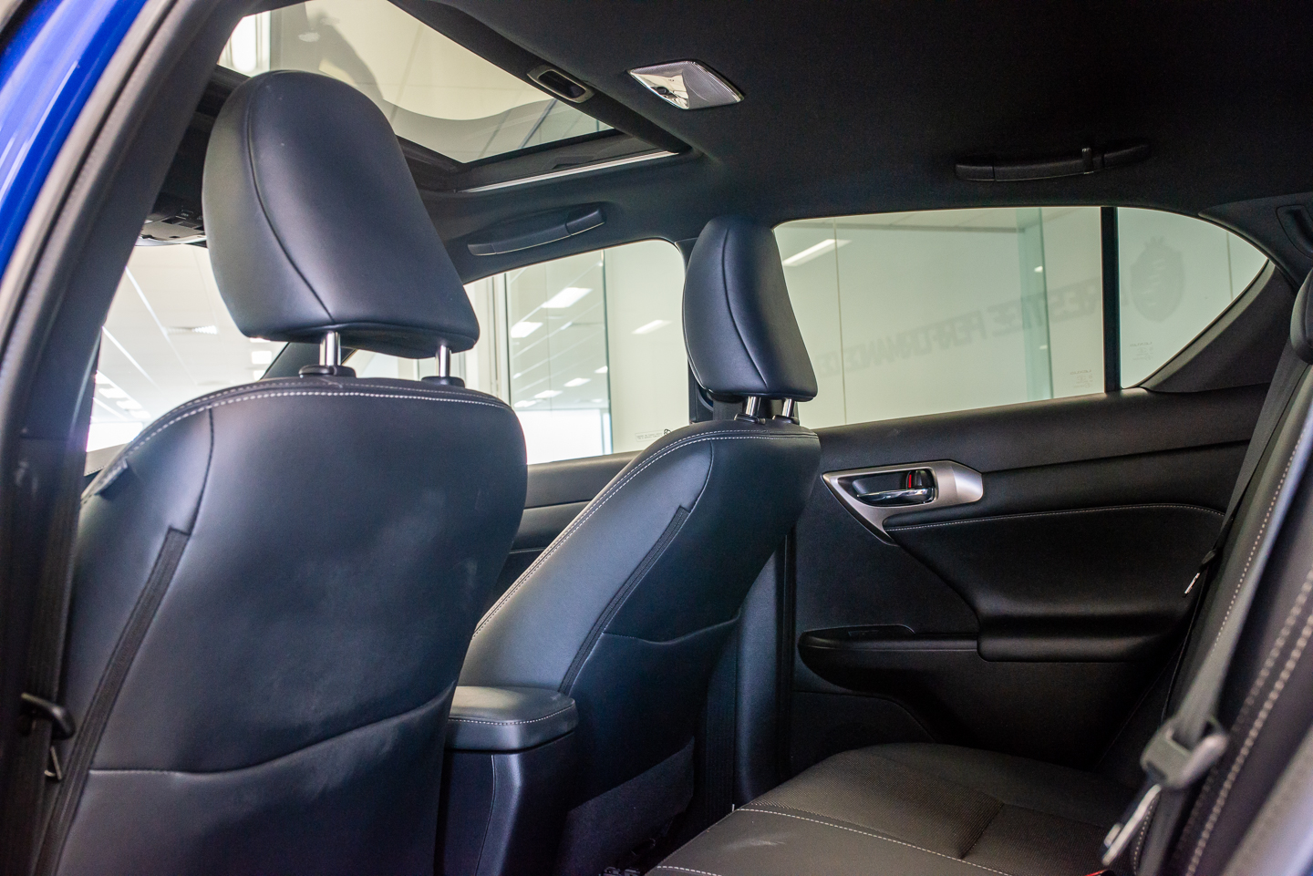 2016 Lexus Ct Hatch Image 19
