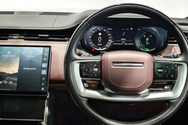 2024 MY25 Land Rover Range Rover L460 P460e Autobiography SUV Image 30