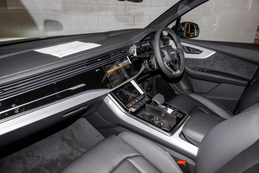 2024 MY25 Audi Q7 4M 55 TFSI S line SUV