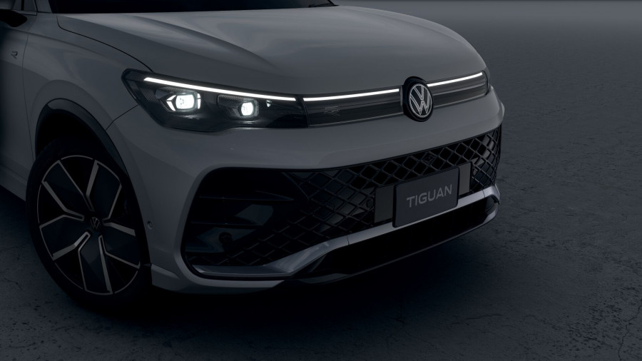 2026 Volkswagen Tiguan CT 195TSI R-Line SUV Image 4