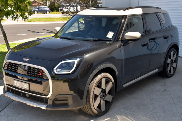 2026 MINI Countryman U25 S Favoured SUV image 25