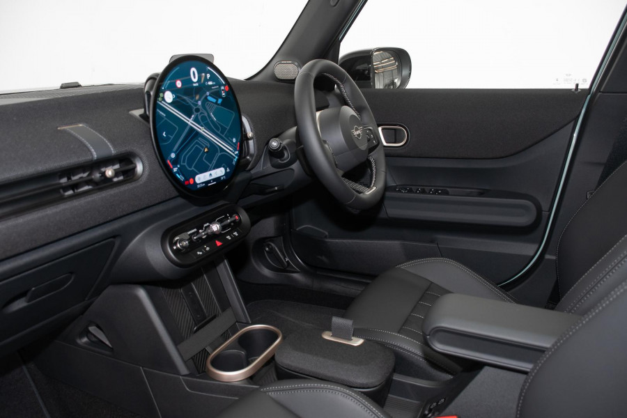 2026 MINI Cooper F65 S Favoured Hatch