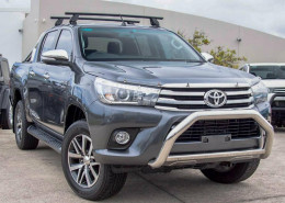 Toyota Hilux SR5 (4x4) GUN126R