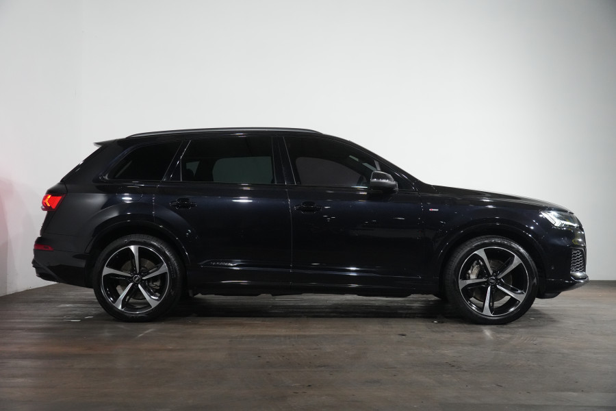 2020 Audi Q7 50 TDI S Line SUV Image 4