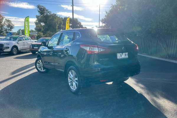 2017 Nissan QASHQAI J11 ST SUV Image 5