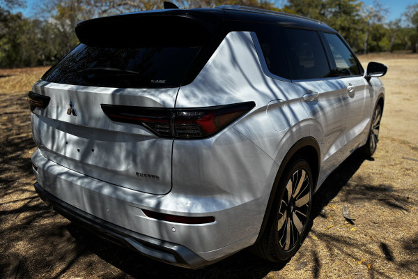 2025 Mitsubishi Outlander ZM Exceed Tourer SUV Image 6