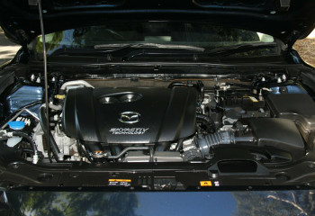 2016 Mazda 3 BN5476 Neo SKYACTIV-MT Hatchback