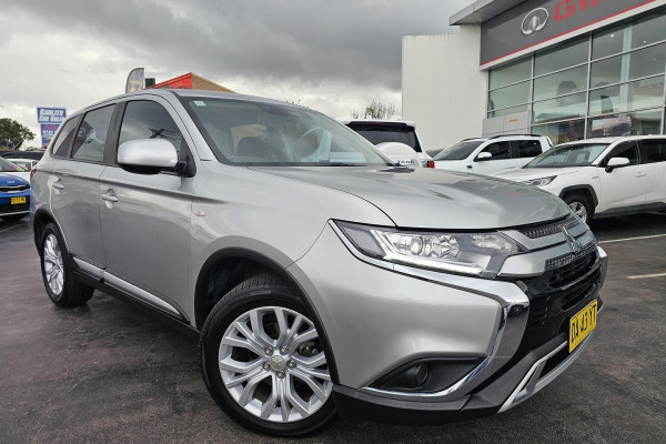 2021 Mitsubishi Outlander ZL ES SUV
