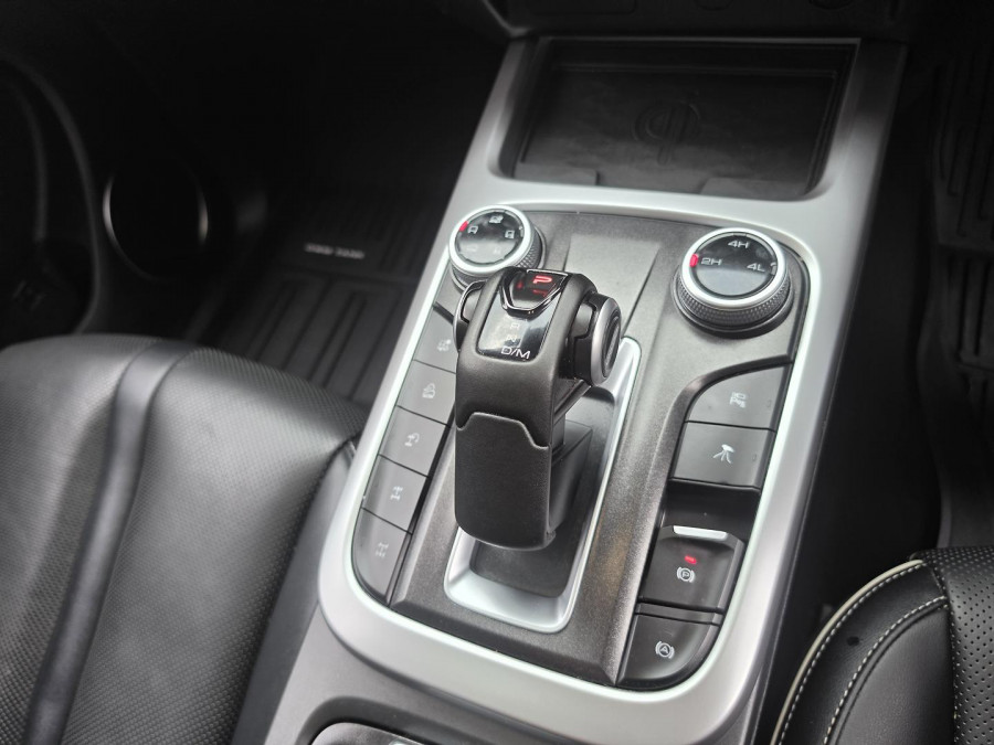 2023 GWM Tank 300 P01 Ultra SUV Image 16