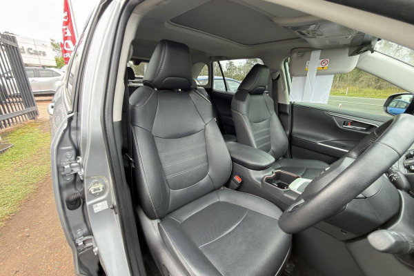 2025 Toyota RAV4 AXAH52R Cruiser SUV Image 3