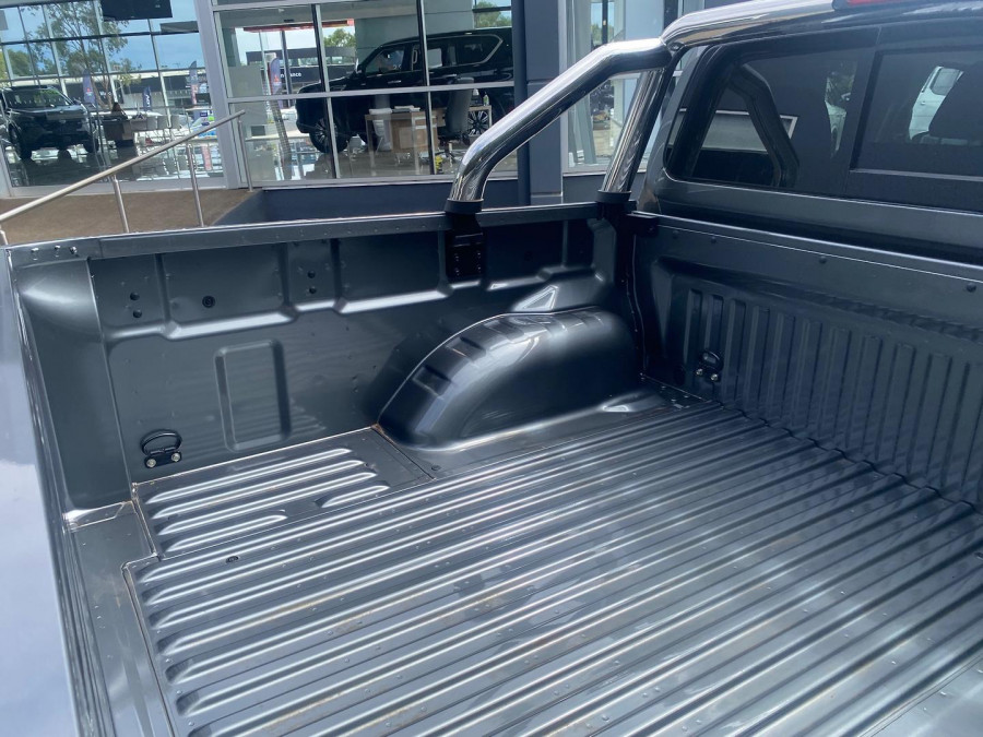 2025 Nissan Navara D23 ST Ute Image 24