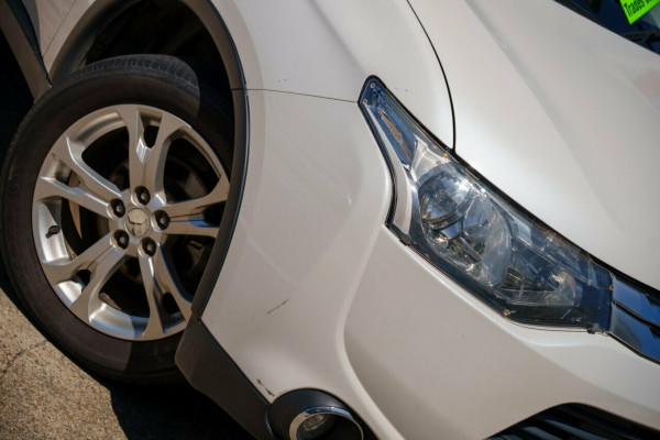 2014 MY14.5 Mitsubishi Outlander ZJ ES Wagon Image 6