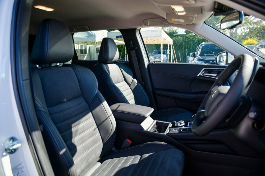 2024 Mitsubishi Outlander ZM Aspire SUV Image 21