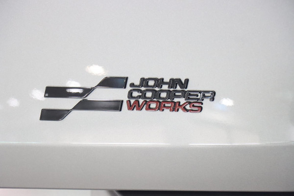 2025 MINI Aceman J05 JCW E Favoured Hatch image 7