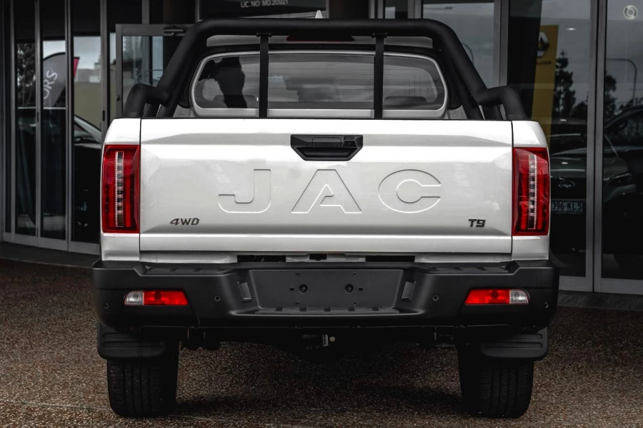 2026 JAC T9  Oasis Ute Image 3