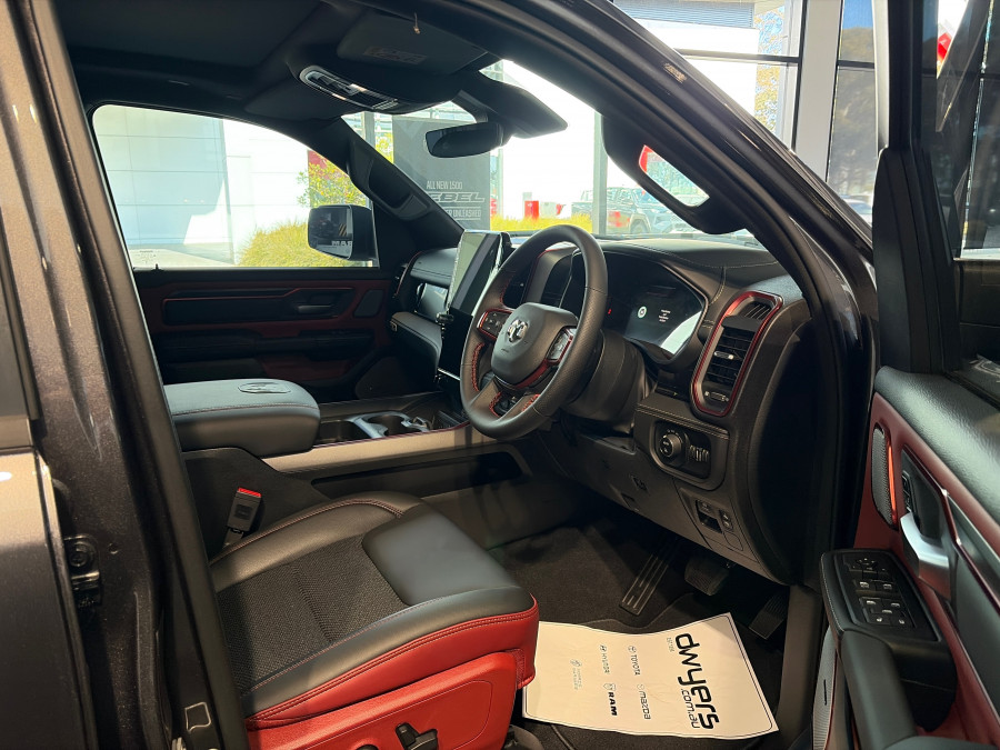 2025 Ram 1500 DT6X9821W.26 2026 Ute Image 9
