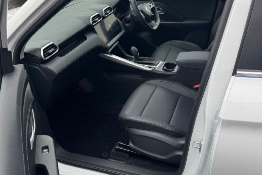 2025 MG ZS ZS32 Essence Hybrid+ SUV Image 11