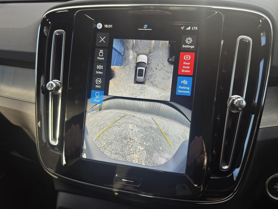 2026 Volvo XC40 XZ Plus B4 SUV Image 21