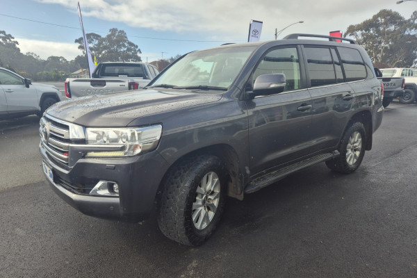 2019 Toyota LandCruiser VDJ200R VX SUV Image 7