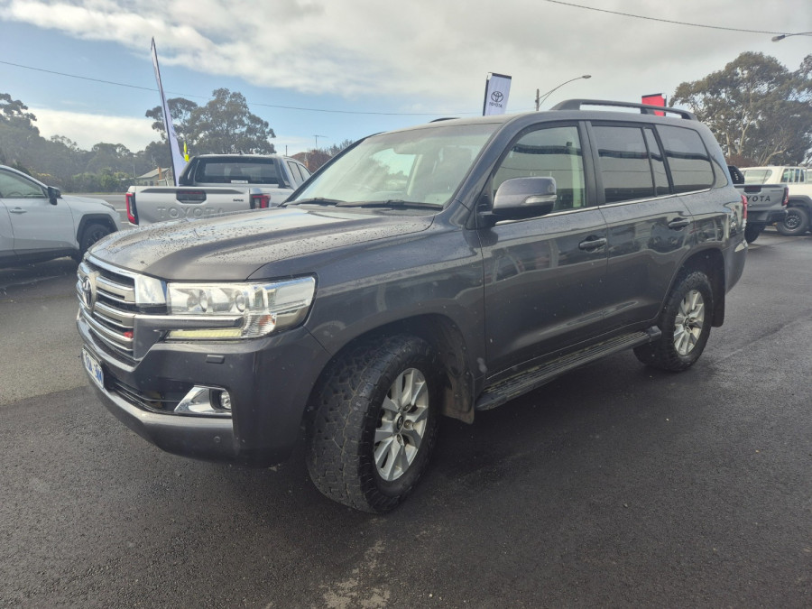 2019 Toyota LandCruiser VDJ200R VX SUV Image 7