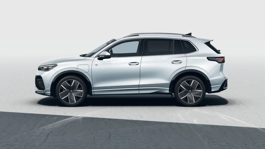 2026 Volkswagen Tiguan CT 200TSI eHybrid R-Line SUV Image 2