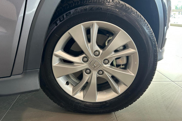 2016 Honda HR-V  VTi SUV Image 4