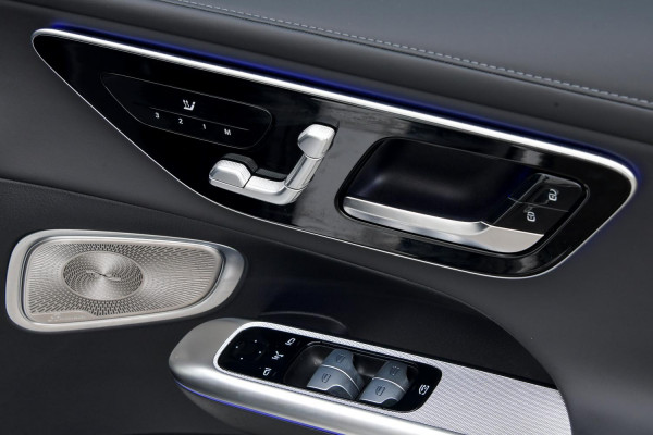 2025 Mercedes-Benz GLC-Class C254 GLC63 AMG S E Performance SUV image 21