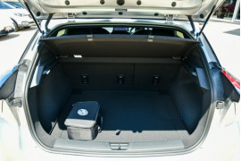 2024 MG MG4 MEH32 Essence 64 Hatch