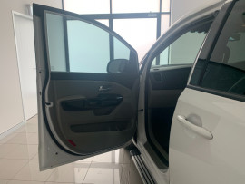 2015 MY16 Kia Carnival YP SLi Wagon