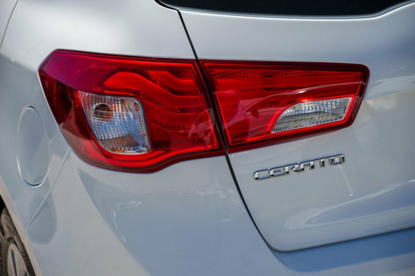 2011 MY12 Kia Cerato TD Si Hatch Image 7