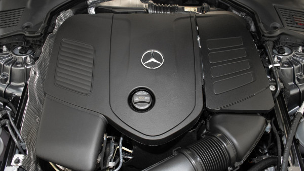 2026 Mercedes-Benz C-Class W206 C350 e Sedan image 23