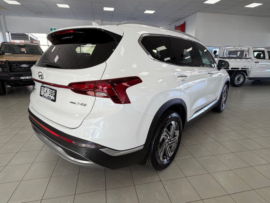2023 Hyundai Santa Fe TM.V4 Active SUV Image 9