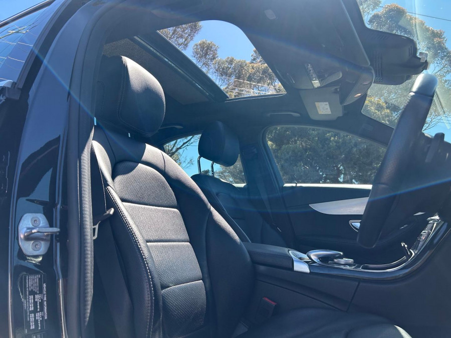 2017 Mercedes-Benz C-Class W205 C220 CDI Sports Sedan Image 17
