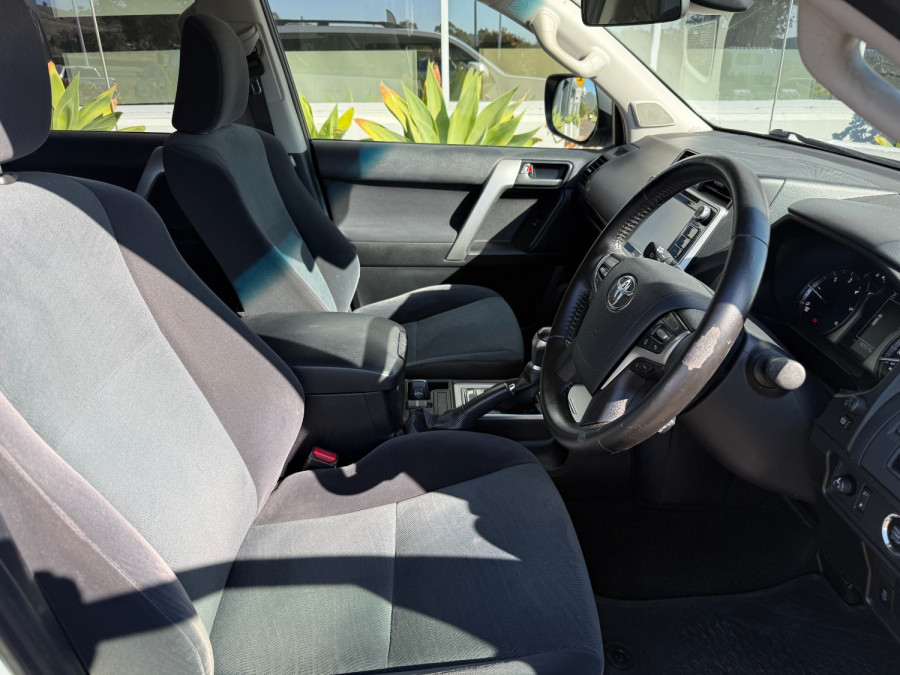 2019 Toyota LandCruiser Prado GDJ150R GXL SUV Image 9