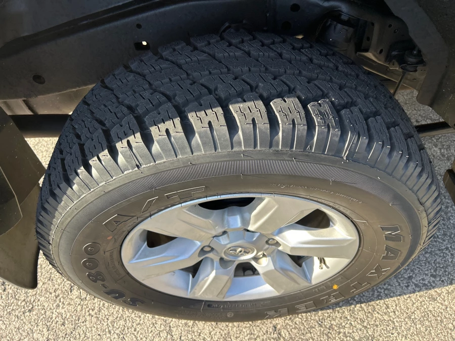 2016 Toyota LandCruiser Prado GDJ150R GXL SUV Image 18