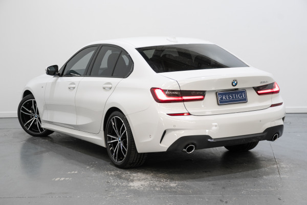 2020 BMW 3 Series 30i M Sport Sedan image 8