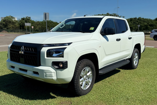 2026 Mitsubishi Triton MV GLX+ Ute Image 3