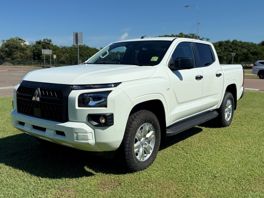 2026 Mitsubishi Triton MV GLX+ Ute Image 3