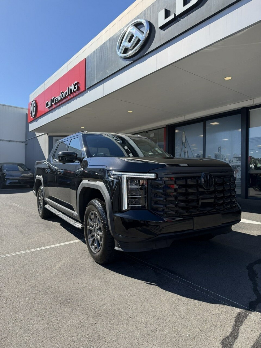 2026 MG U9 EKK1C Black Edition Ute Image 1